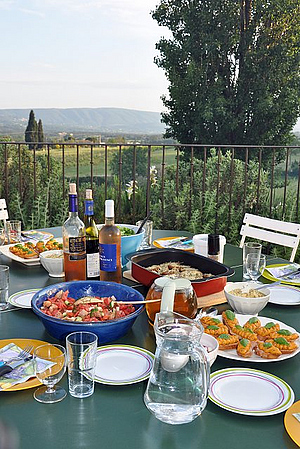 Abendessen auf der Terrasse